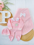 Saída de maternidade Baby love 4 peças ROSA: manta, camisola, jardineiras e gorro