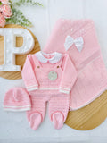 Saída de maternidade Baby love 4 peças ROSA: manta, camisola, jardineiras e gorro