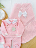 Saída de maternidade Baby love 4 peças ROSA: manta, camisola, jardineiras e gorro