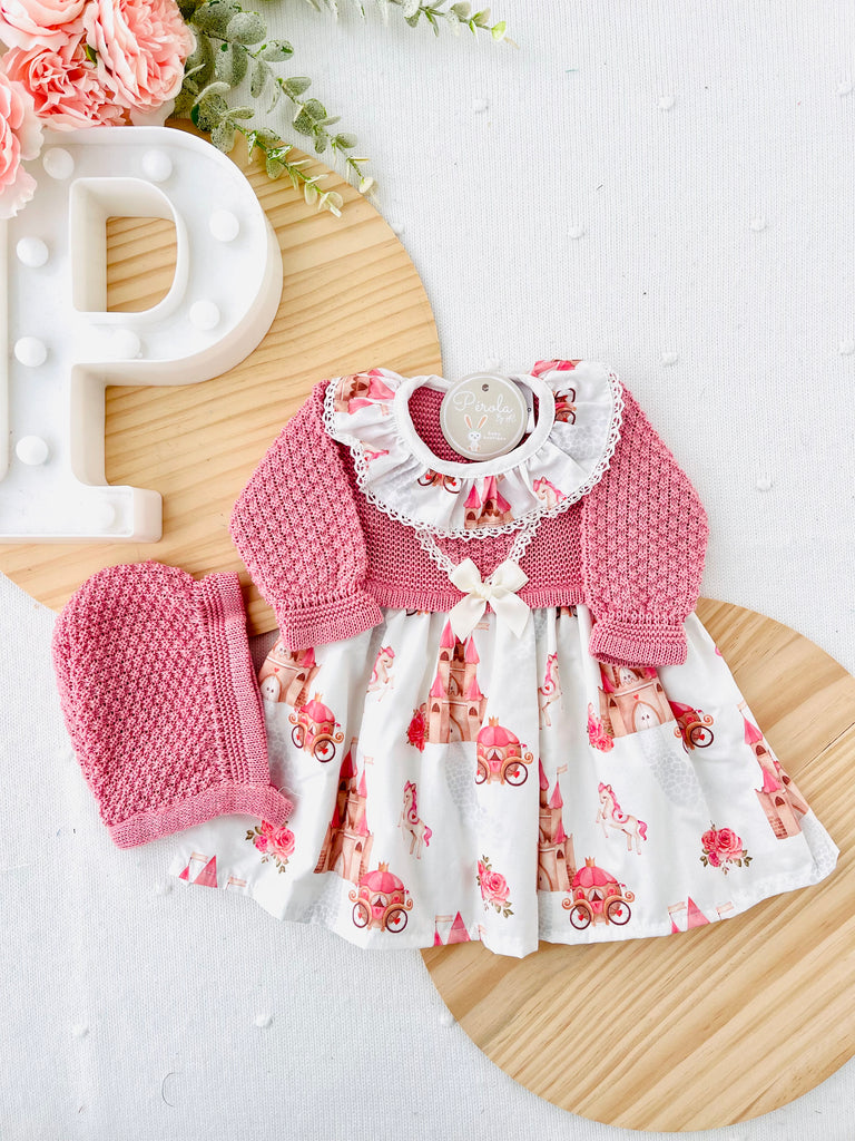 Conjunto Princesas: vestido e touca