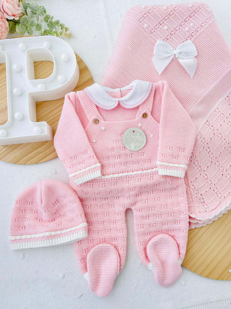 Saída de maternidade Baby love 4 peças ROSA: manta, camisola, jardineiras e gorro