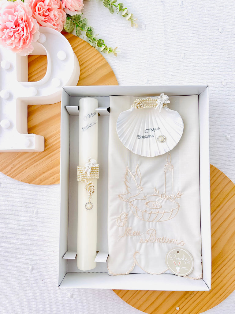 Conjunto para Batizado: vela, toalha e concha Batizado Pomba