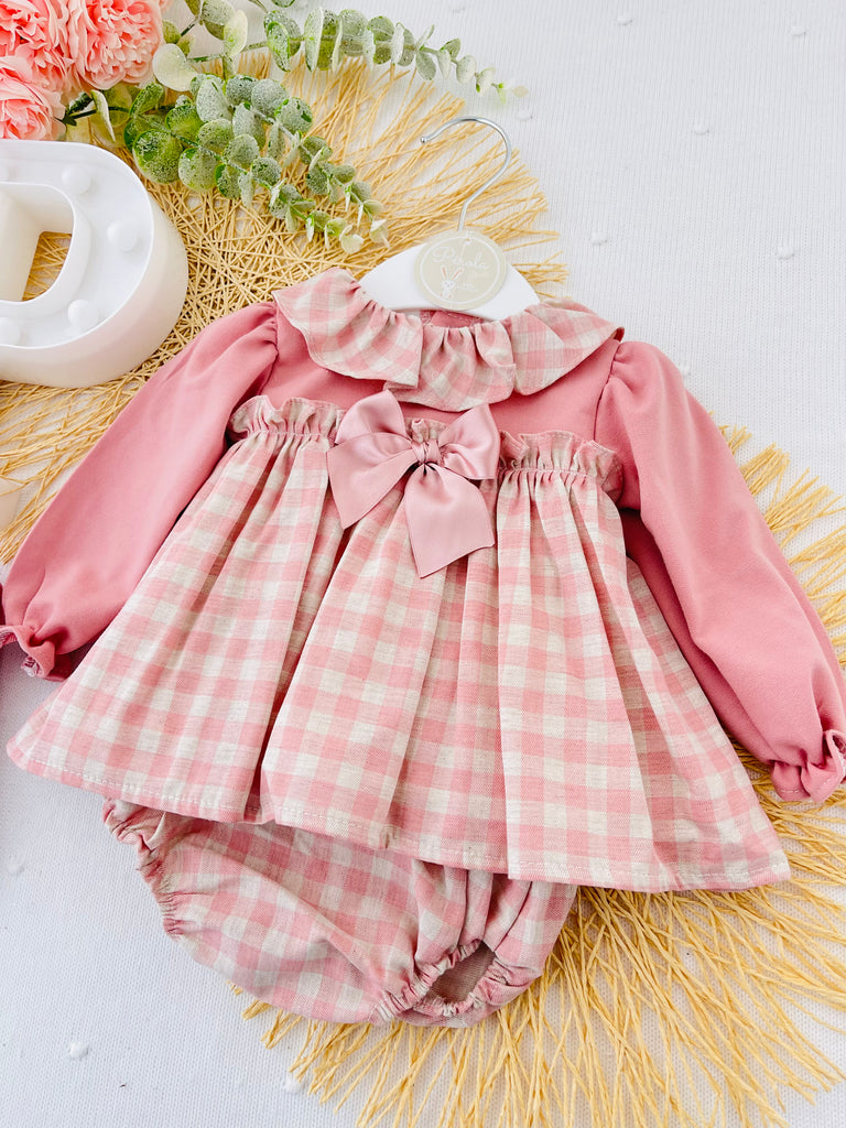 Conjunto vestido e tapa fraldas rosa velho