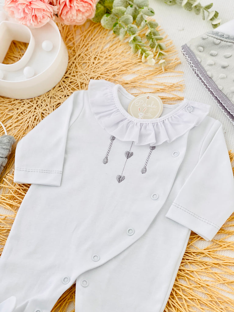 Babygrow corações bordados